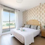 Апартаменты Elegant 3br Penthouse With Sea View Pool & Garden