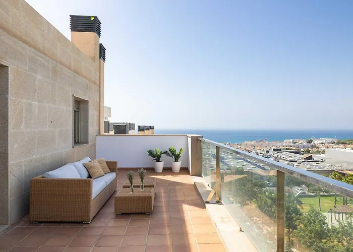 Elegant 3br Penthouse With Sea View Pool & Garden Torremolinos