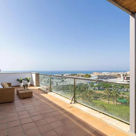 Elegant 3br Penthouse With Sea View Pool & Garden *