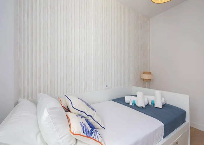 Elegant 3br Penthouse With Sea View Pool & Garden * Torremolinos